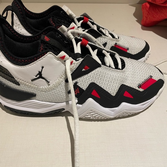 JORDAN WESTBROOK ONE TAKE GS BASKETBALL SHOES - Picture 2 of 5